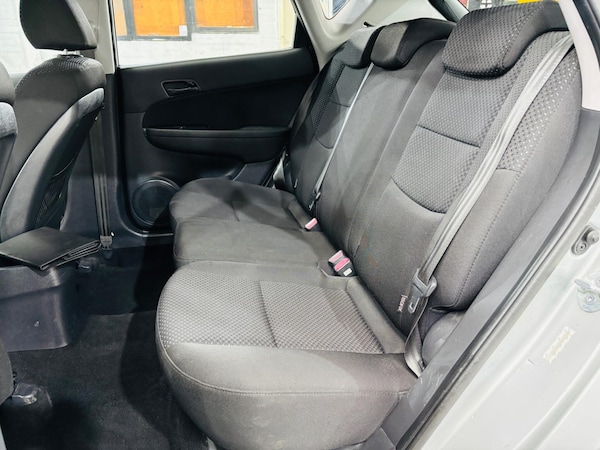 Used Hyundai i30 2010 for sale - 76024541: Photo 16