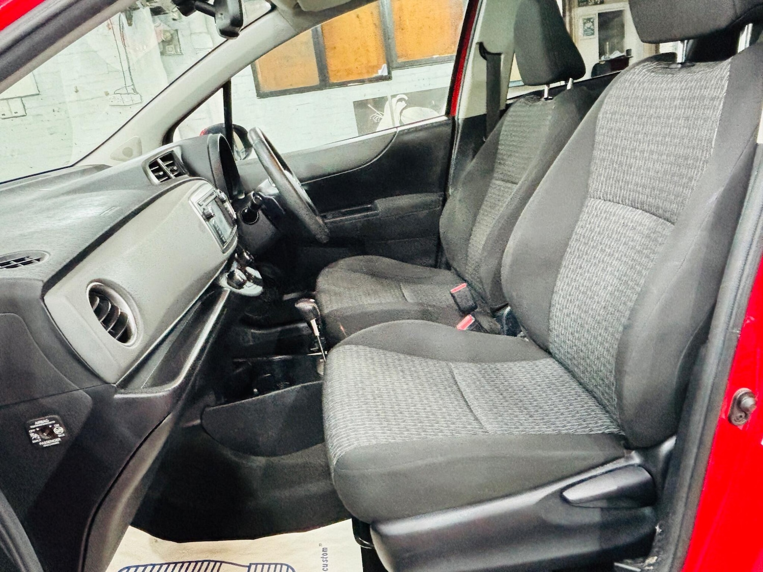 Used Toyota Yaris for sale - 78057945: Photo 15