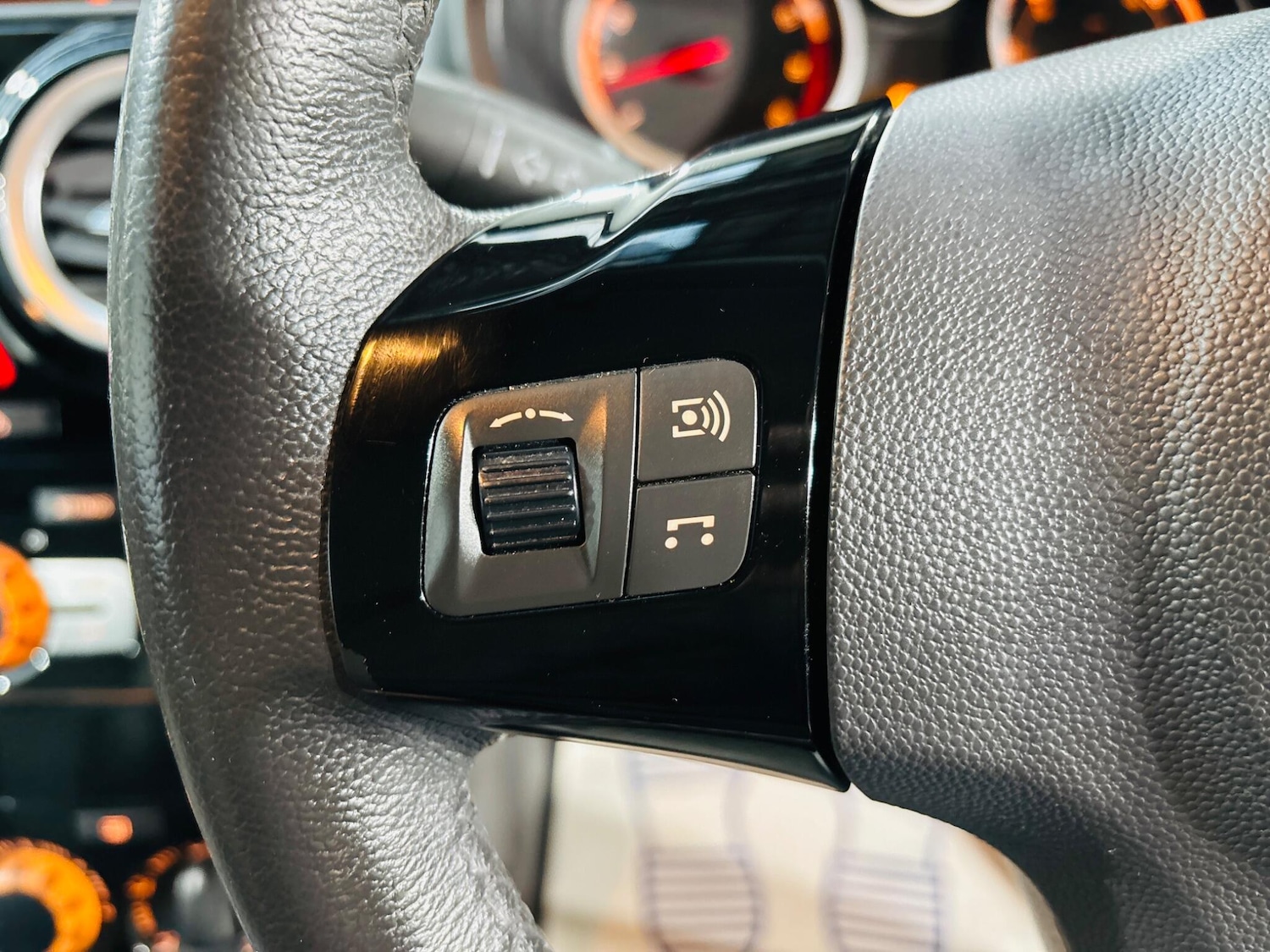 Used Vauxhall Corsa 2009 for sale - 77054031: Photo 21