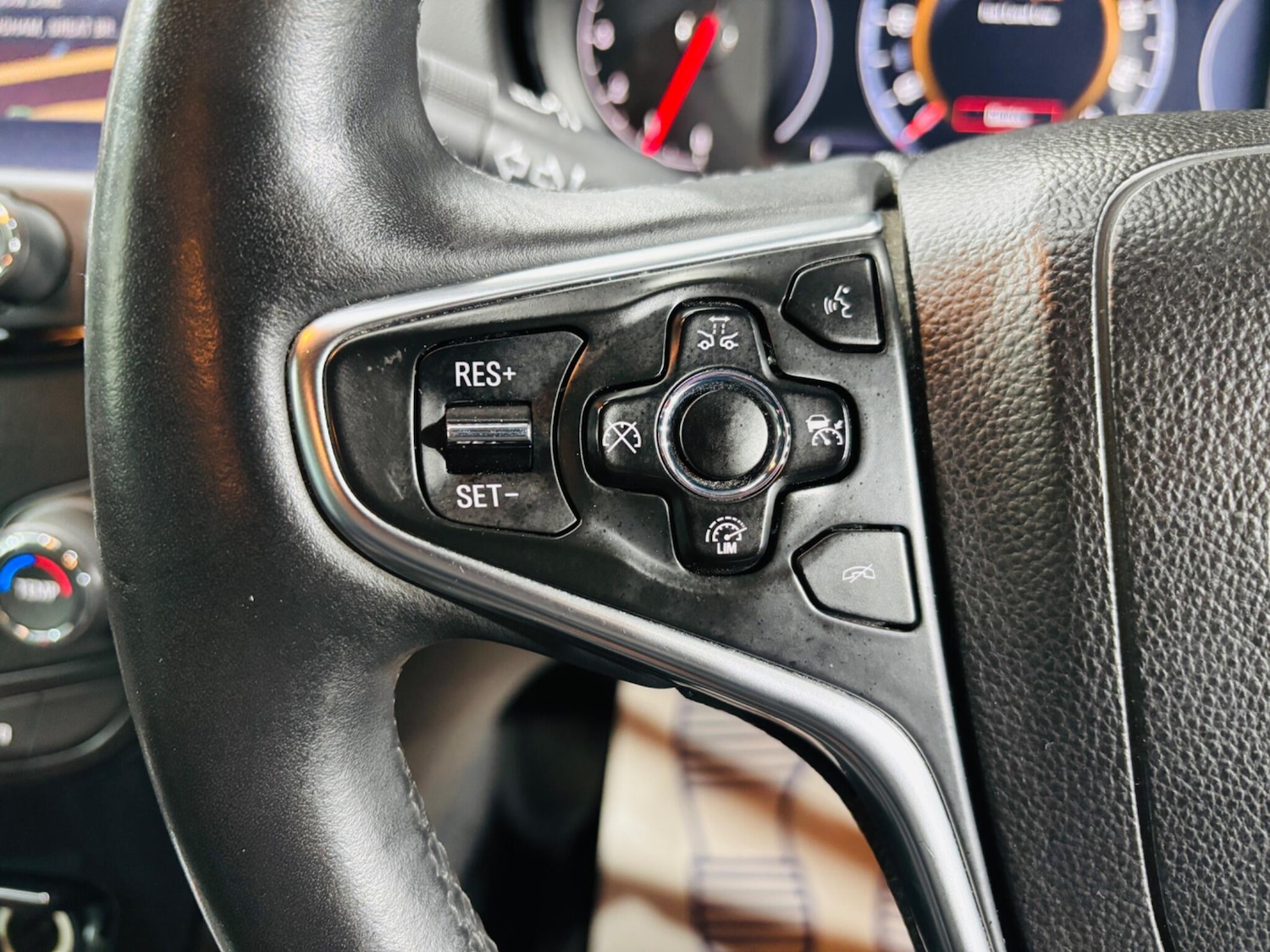 Used Vauxhall Insignia 2014 for sale - 76513431: Photo 21