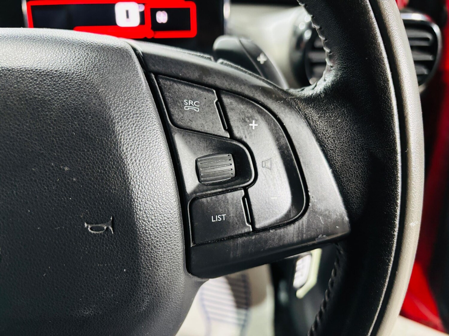 Used Citroen C4 Cactus 2015 for sale - 76377666: Photo 19