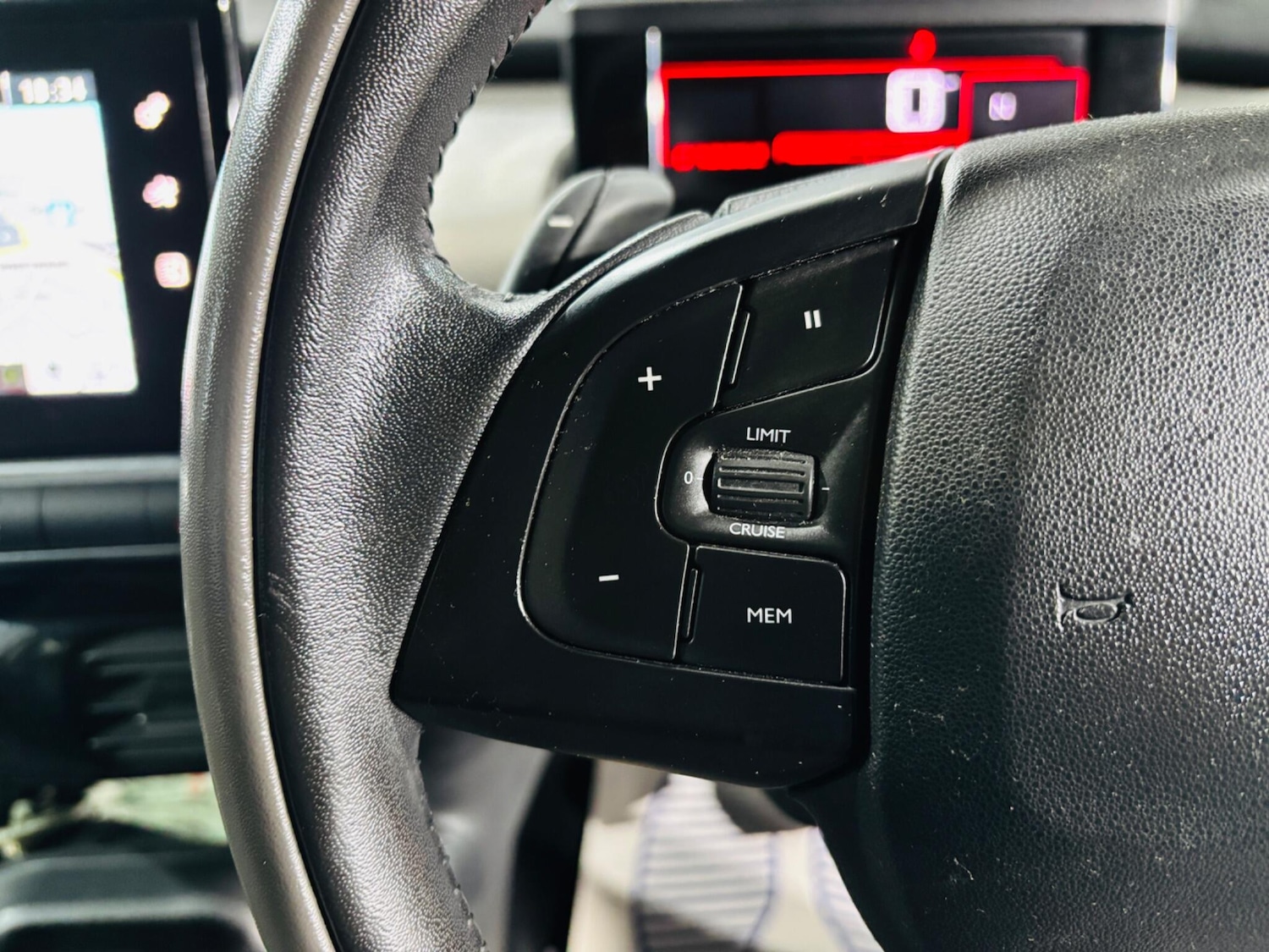 Used Citroen C4 Cactus 2015 for sale - 76377666: Photo 20