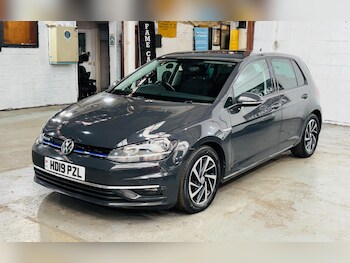 Used Volkswagen Golf 2019 for sale - 78319084: Photo