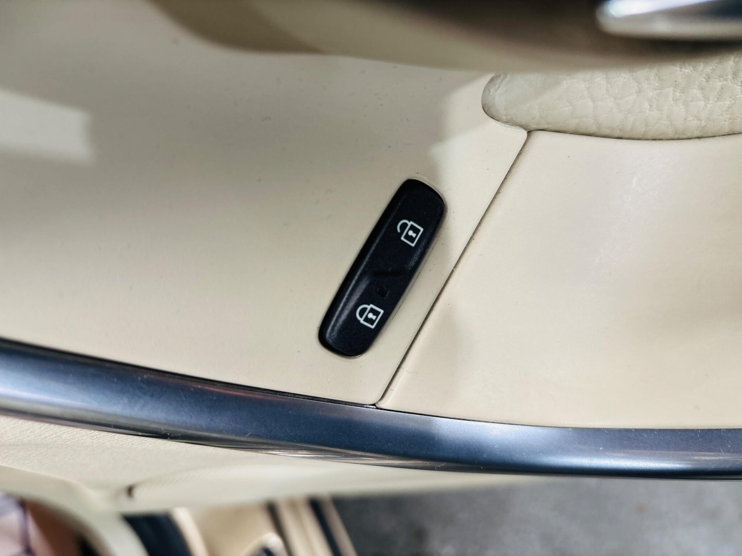 Used Volvo V60 2012 for sale - 76013858: Photo 14