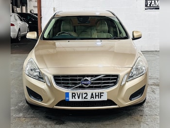 Used Volvo V60 2012 for sale - 76013858: Photo 2