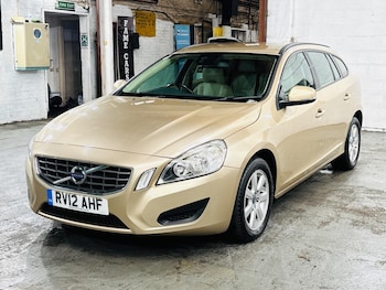 Used Volvo V60 2012 for sale - 76013858: Photo 4
