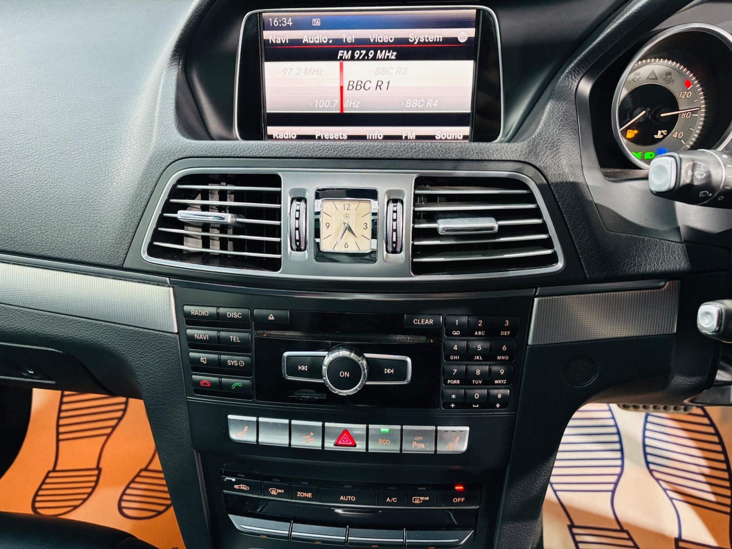 Used Mercedes-Benz E Class for sale - 76995711: Photo 24