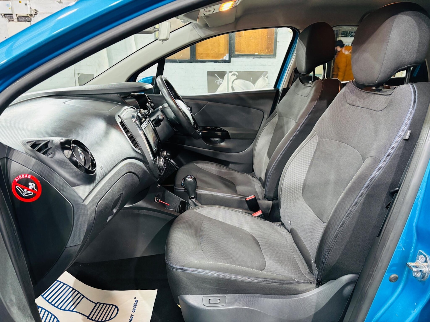 Used Renault Captur 2015 for sale - 77784104: Photo 15