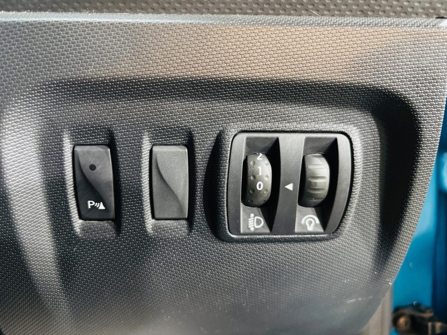 Used Renault Captur 2015 for sale - 77784104: Photo 18