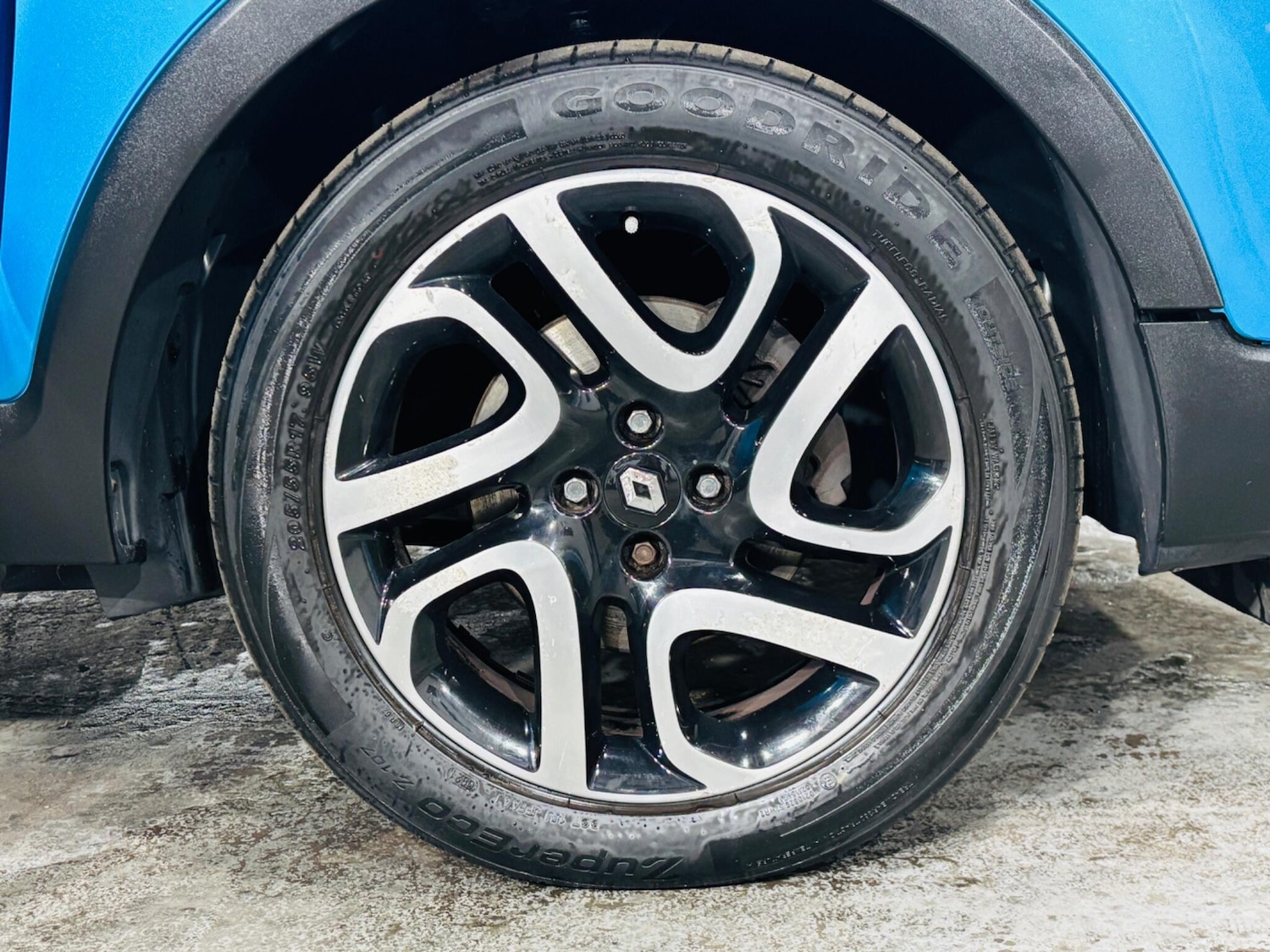 Used Renault Captur 2015 for sale - 77784104: Photo 28