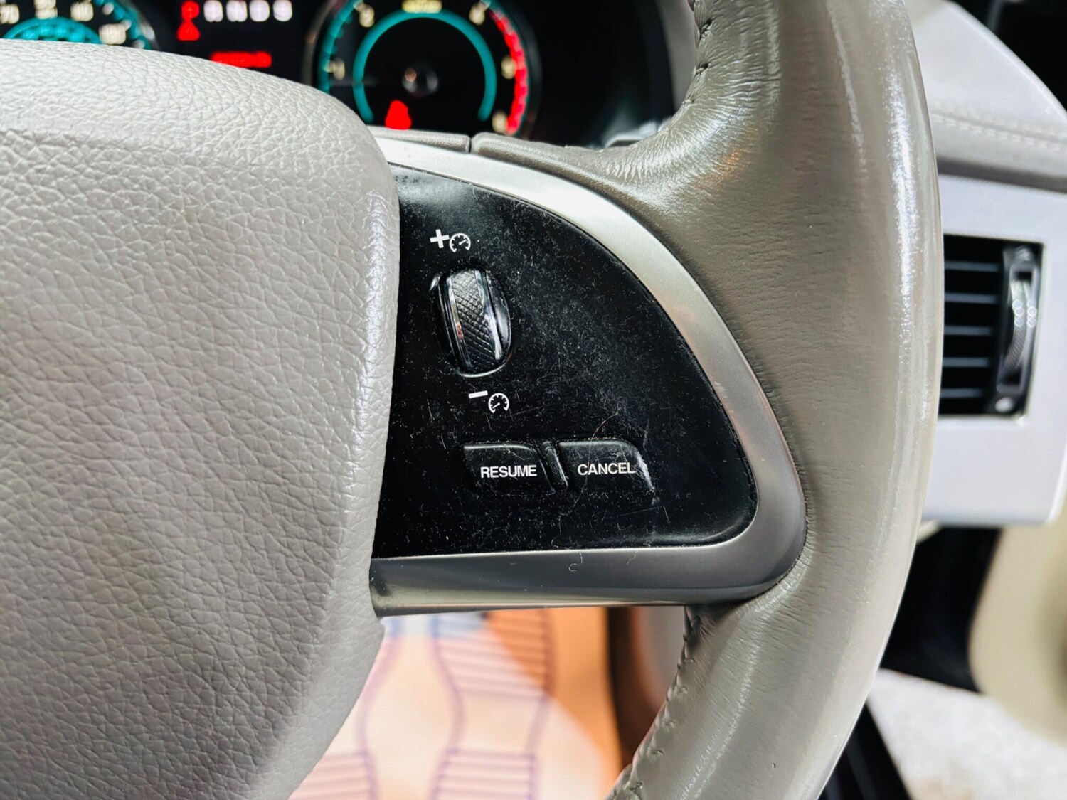 Used Jaguar XF 2012 for sale - 77611723: Photo 19