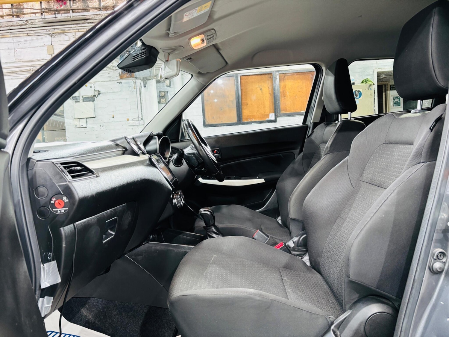 Used Suzuki Swift 2020 for sale - 76327029: Photo 15