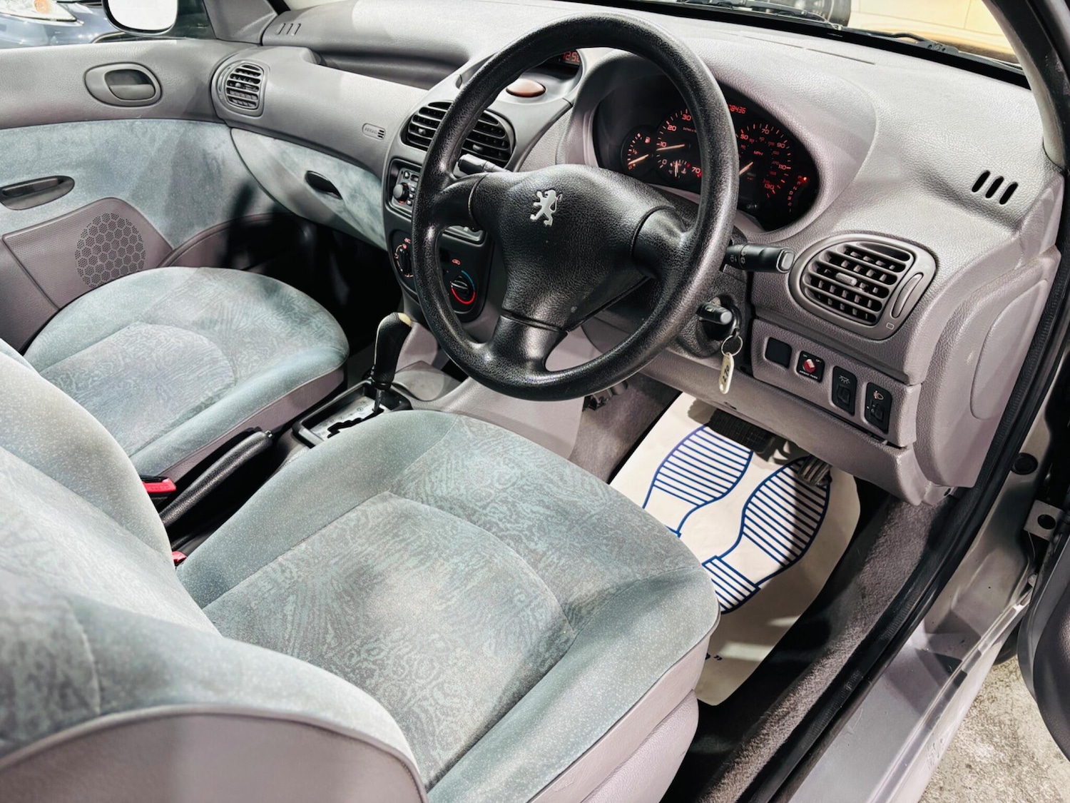 Used Peugeot 206 2001 for sale - 76667312: Photo 10