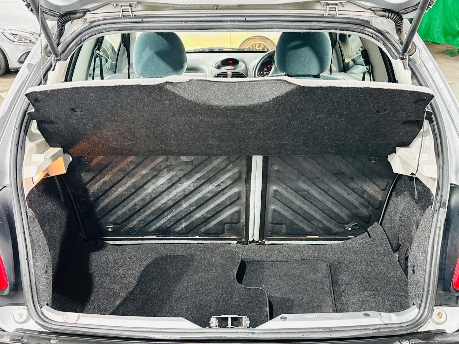 Used Peugeot 206 2001 for sale - 76667312: Photo 24