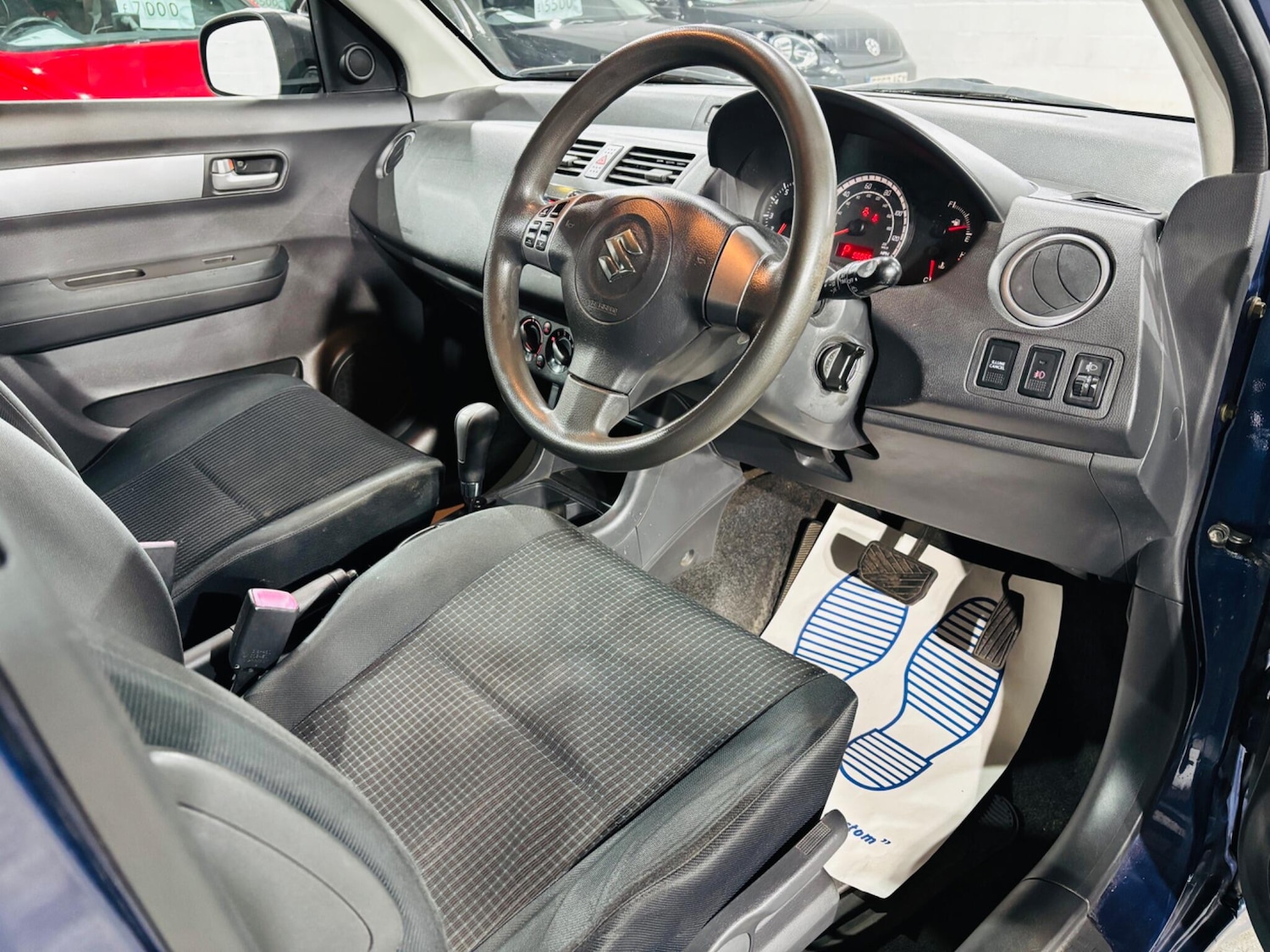 Used Suzuki Swift 2006 for sale - 76521870: Photo 10