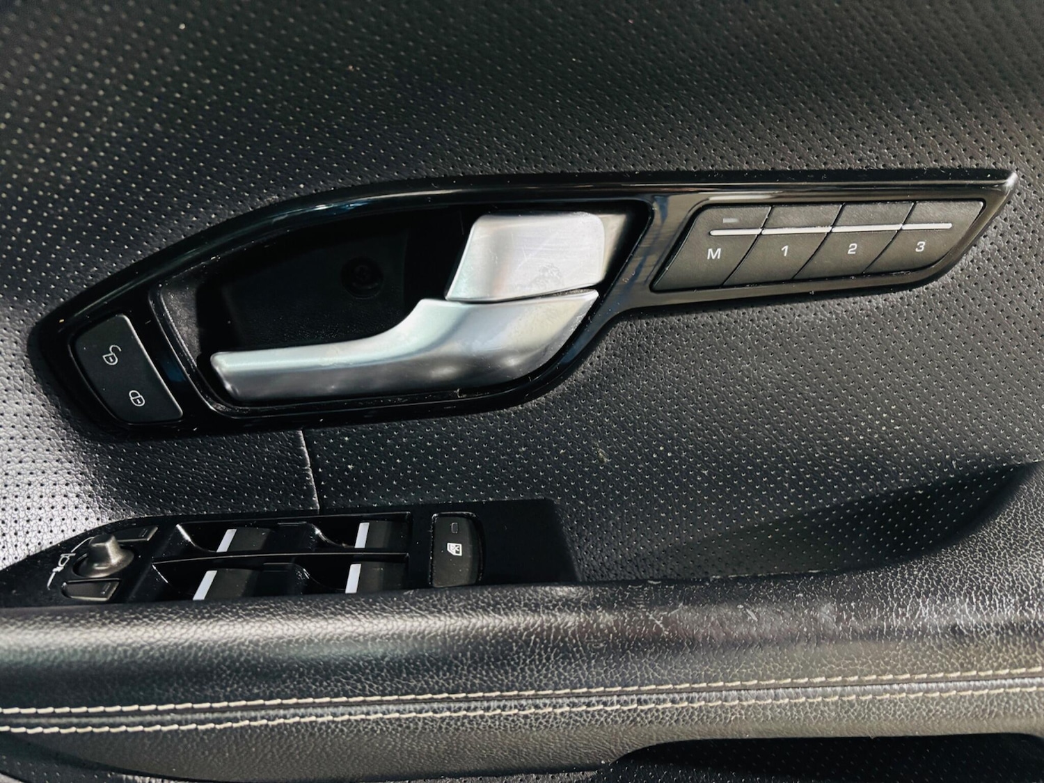 Used Land Rover Range Rover Evoque 2014 for sale - 77468465: Photo 19