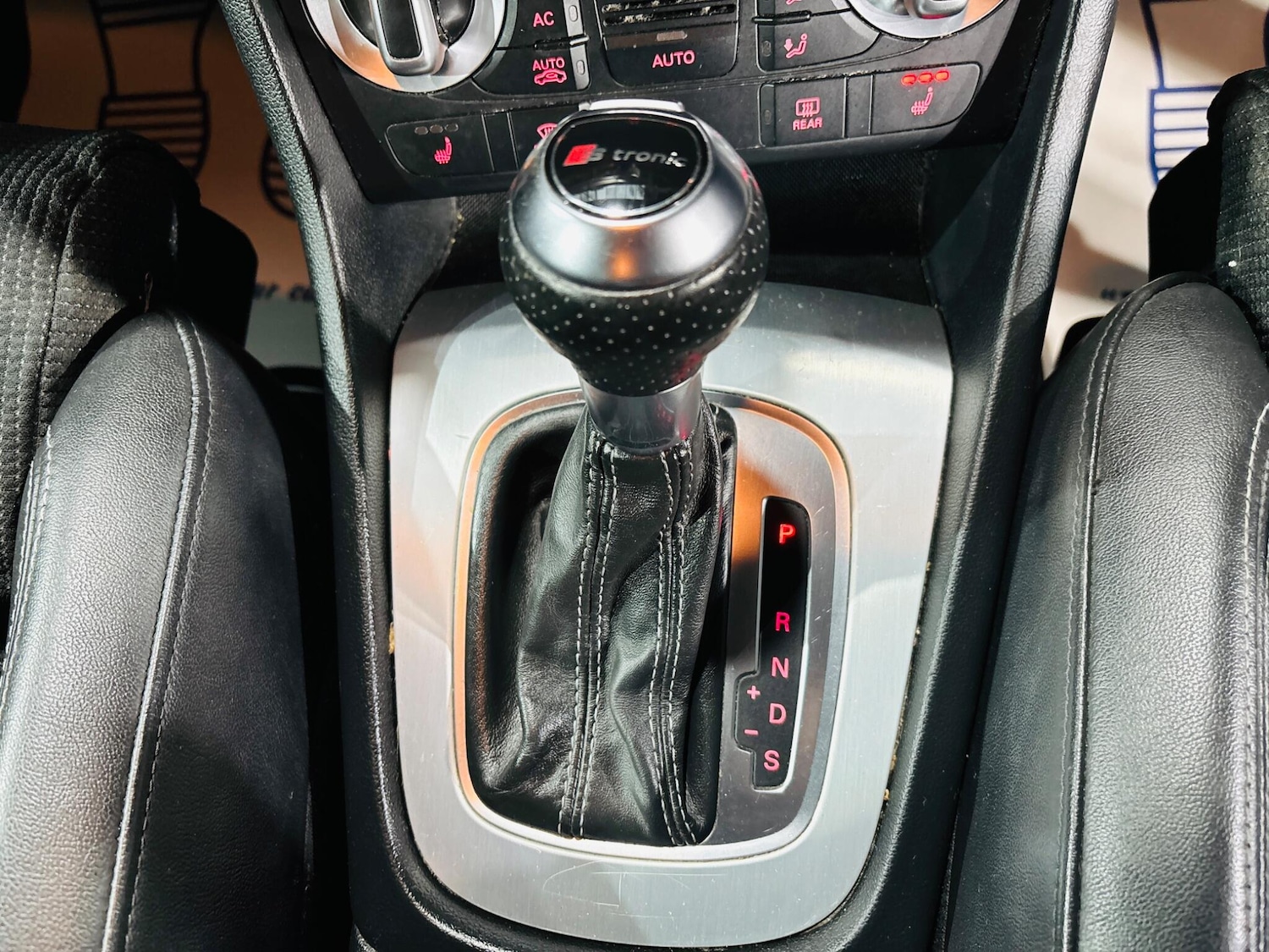 Used Audi Q3 2013 for sale - 76398040: Photo 32