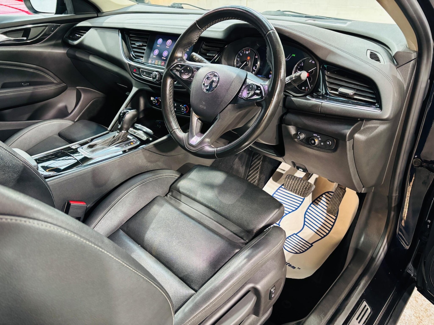 Used Vauxhall Insignia 2018 for sale - 76613356: Photo 10