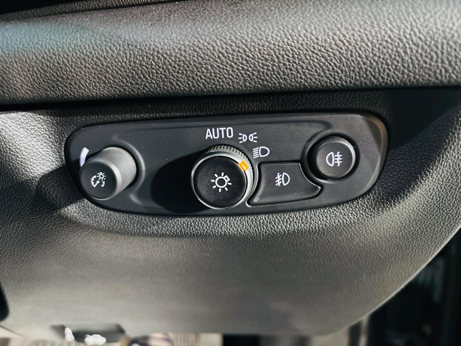 Used Vauxhall Insignia 2018 for sale - 76613356: Photo 19