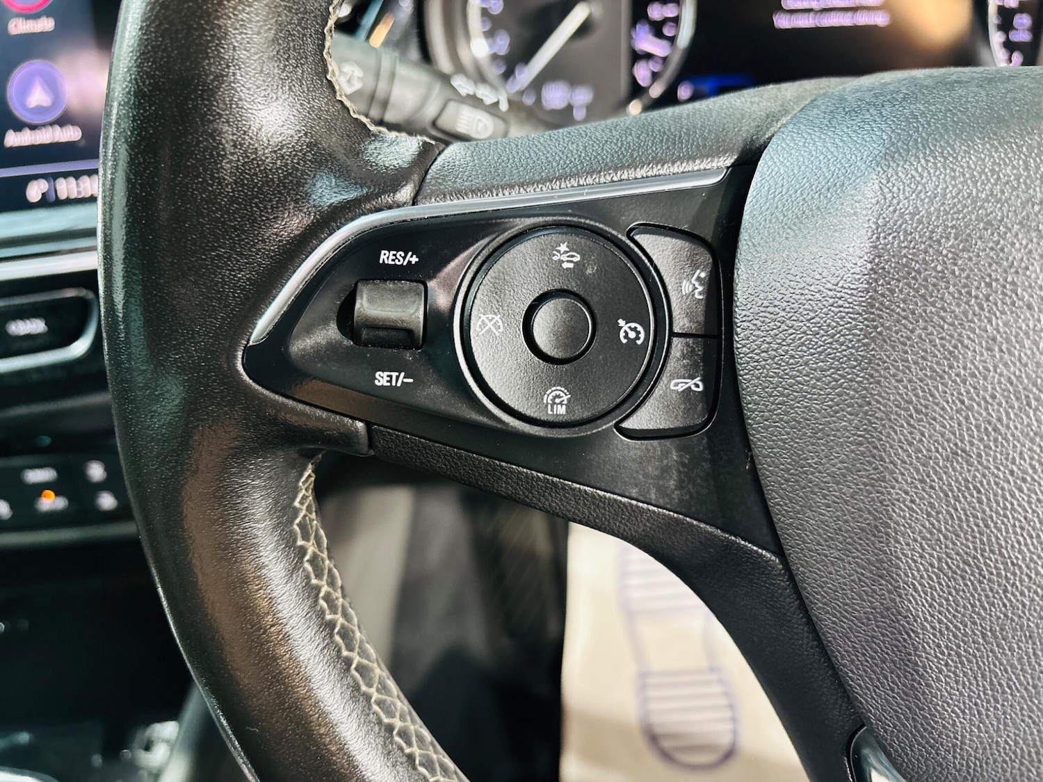 Used Vauxhall Insignia 2018 for sale - 76613356: Photo 21