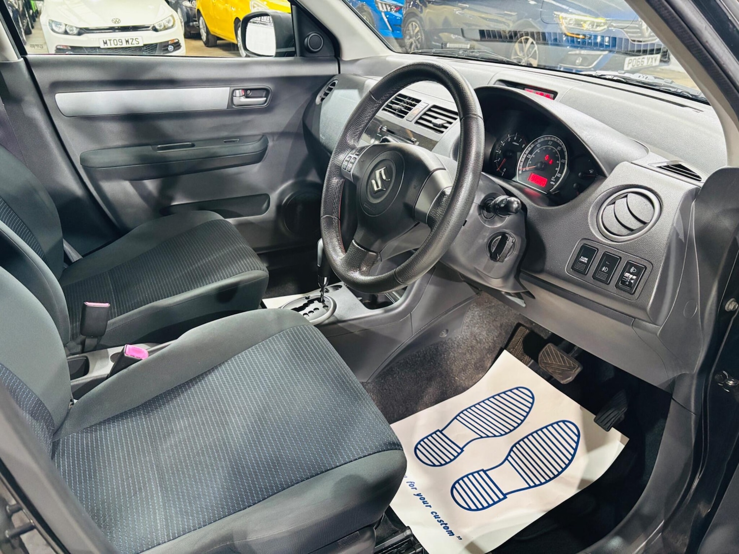 Used Suzuki Swift 2010 for sale - 77908450: Photo 10