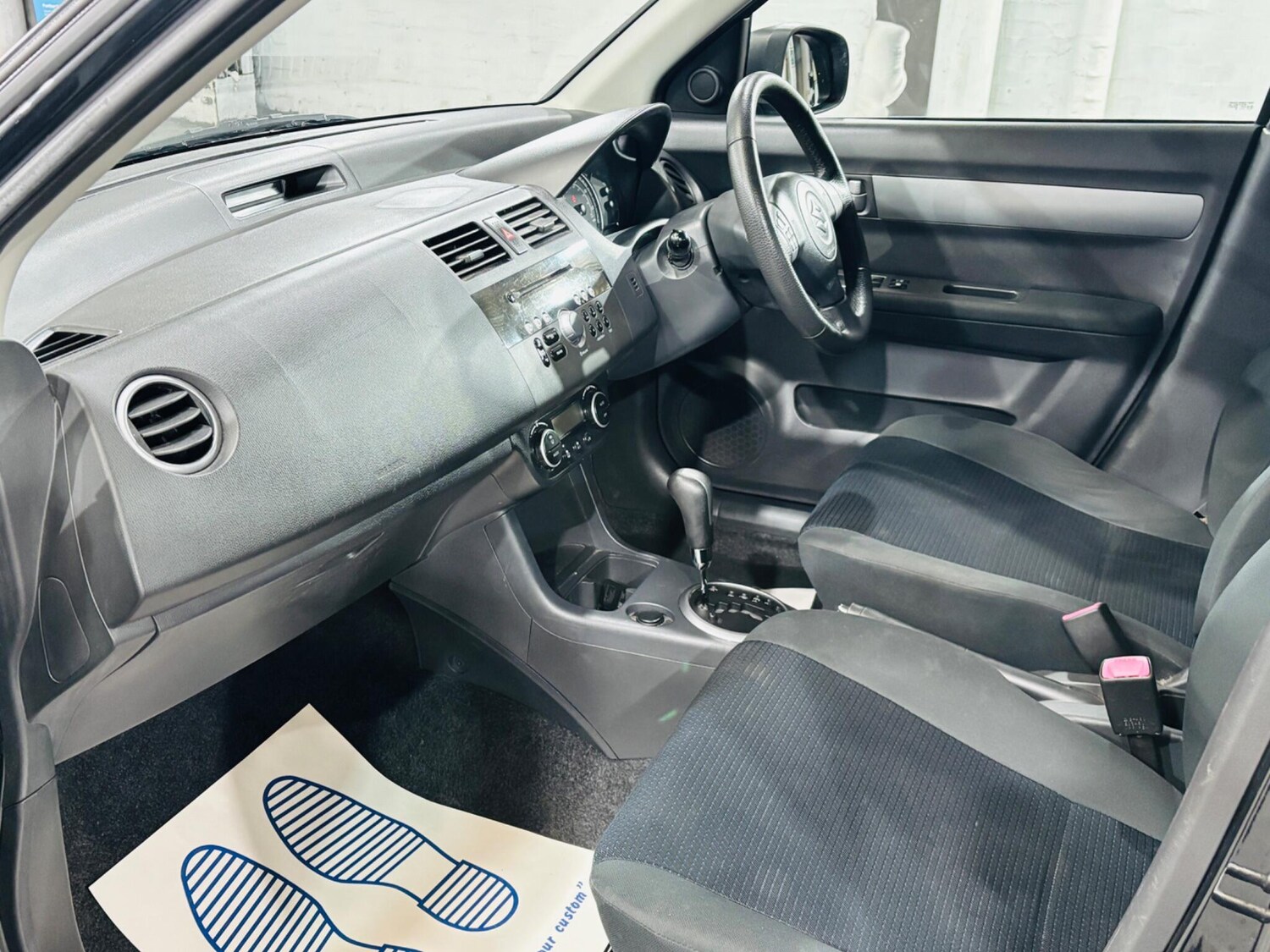 Used Suzuki Swift 2010 for sale - 77908450: Photo 14