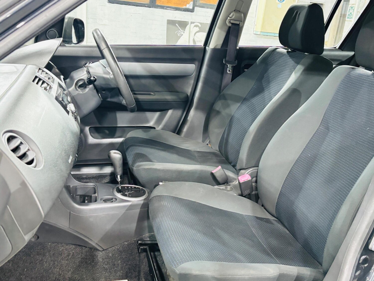 Used Suzuki Swift 2010 for sale - 77908450: Photo 15