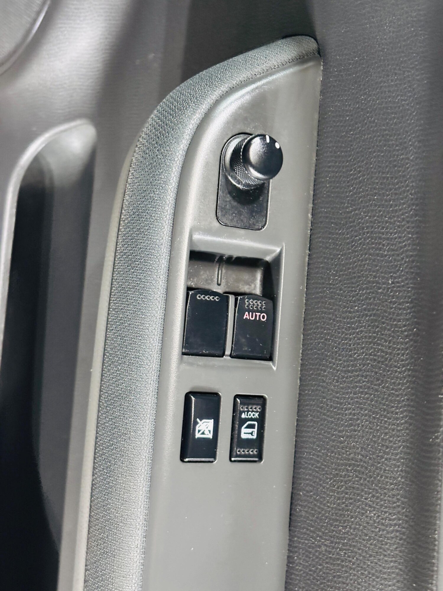 Used Suzuki Swift 2010 for sale - 77908450: Photo 26