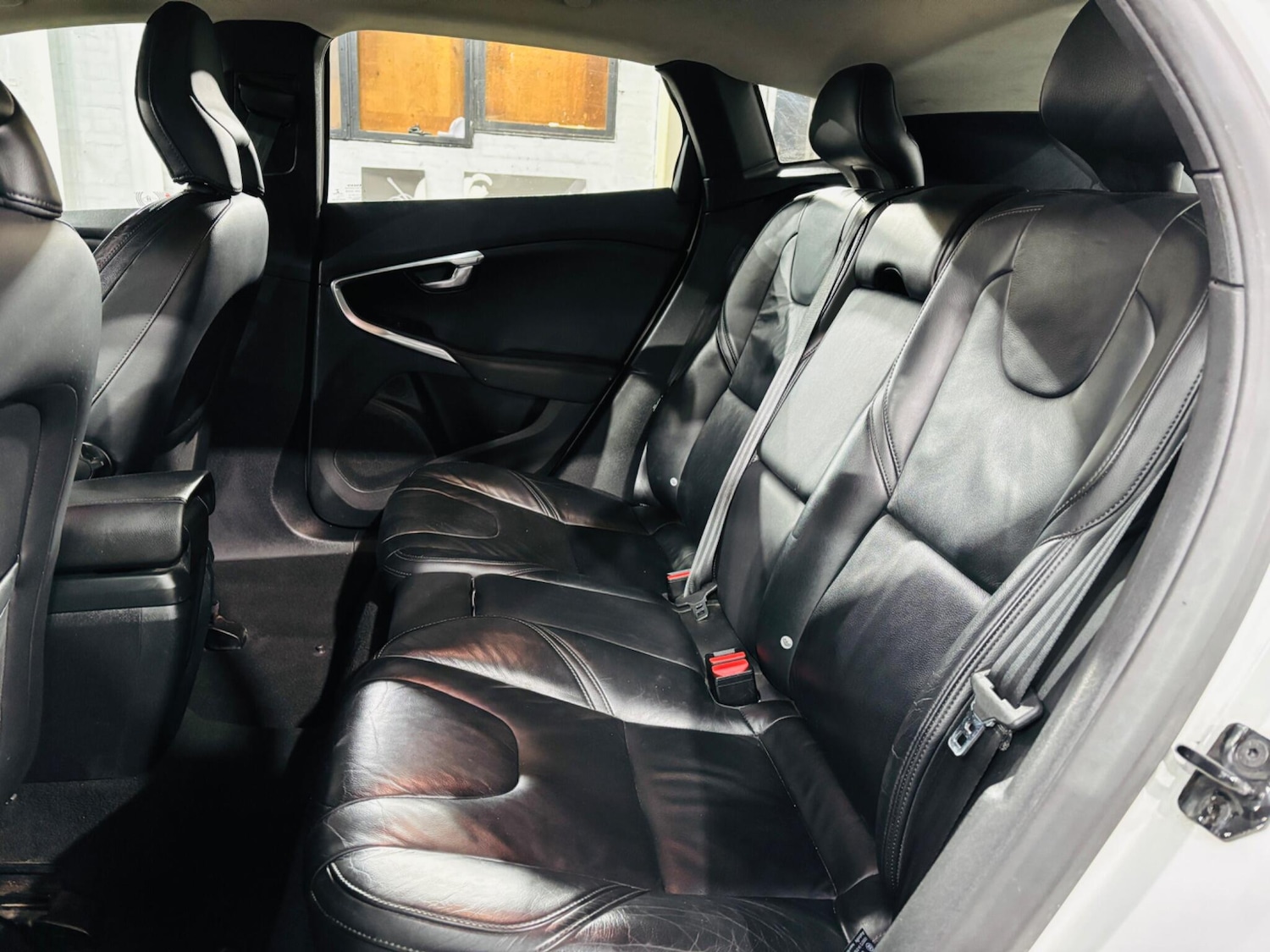 Used Volvo V40 2013 for sale - 76865437: Photo 16