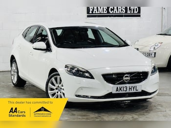 2013 (13) - D4 SE Lux Nav 5dr Geartronic