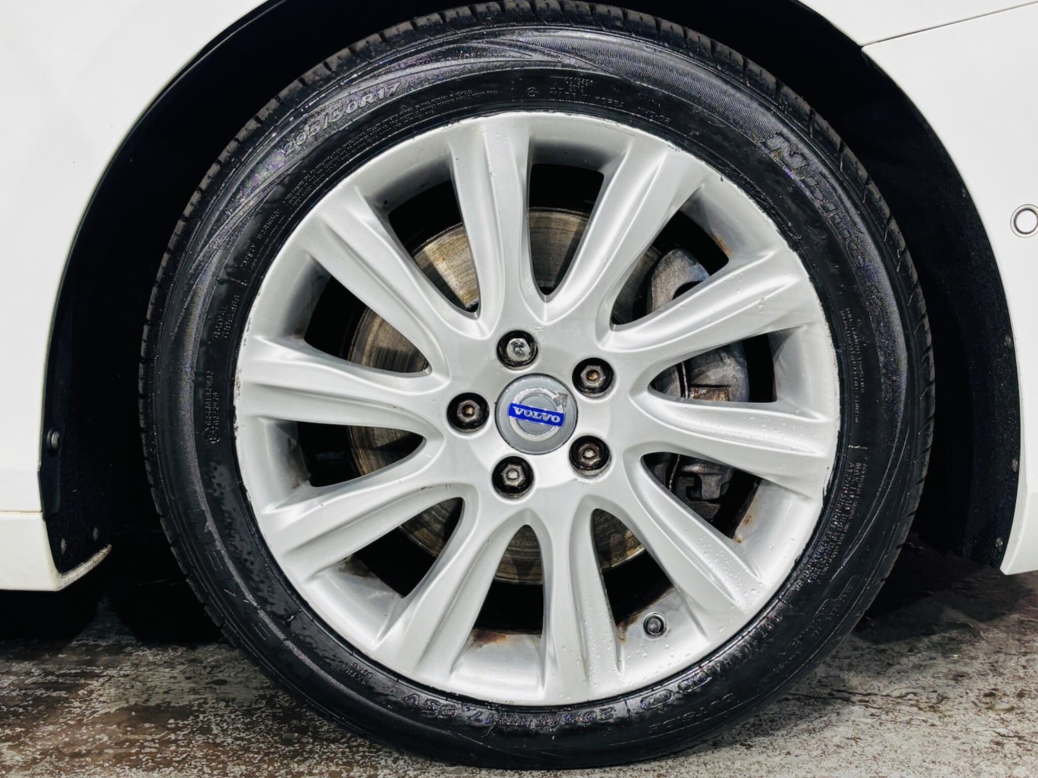 Used Volvo V40 2013 for sale - 76865437: Photo 29