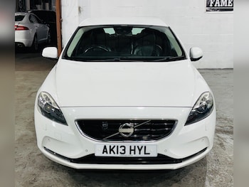Used Volvo V40 2013 for sale - 76865437: Photo