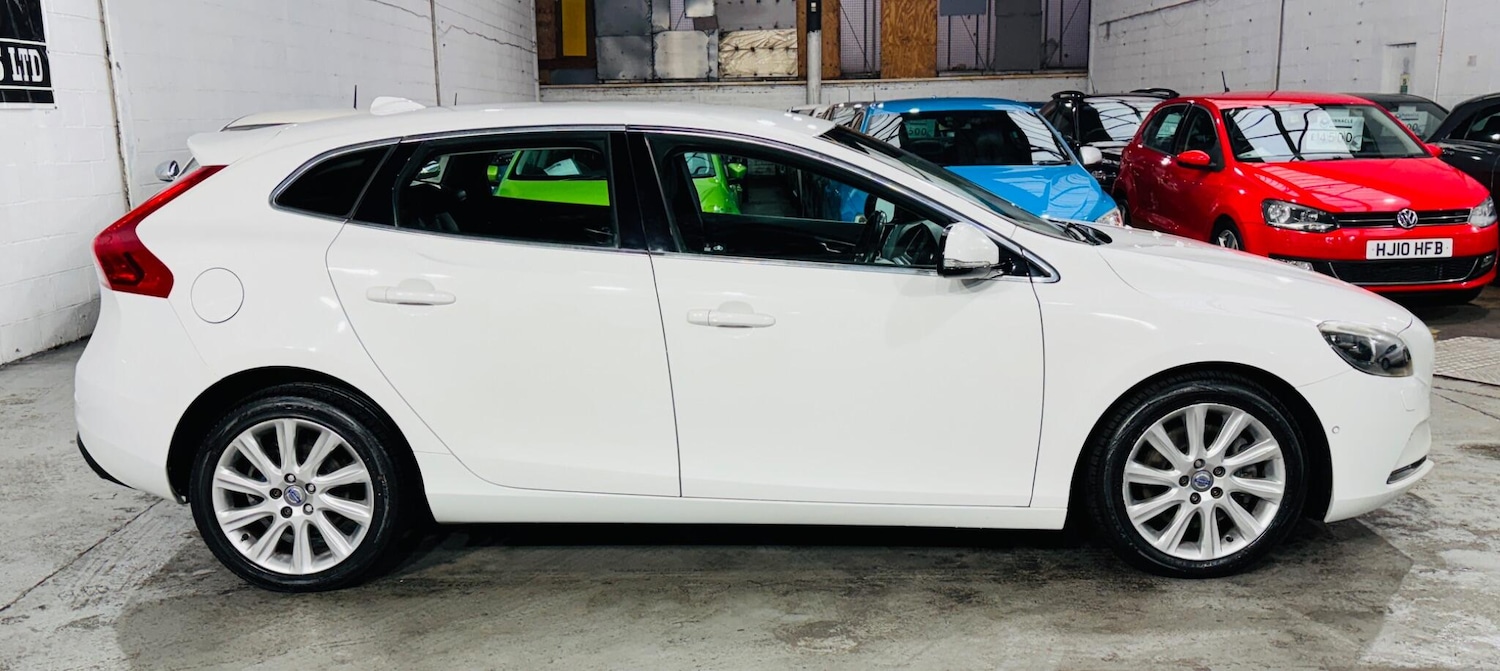 Used Volvo V40 2013 for sale - 76865437: Photo 8