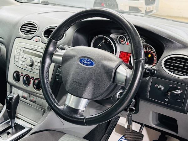 Used Ford Focus 2009 for sale - 76228077: Photo 11