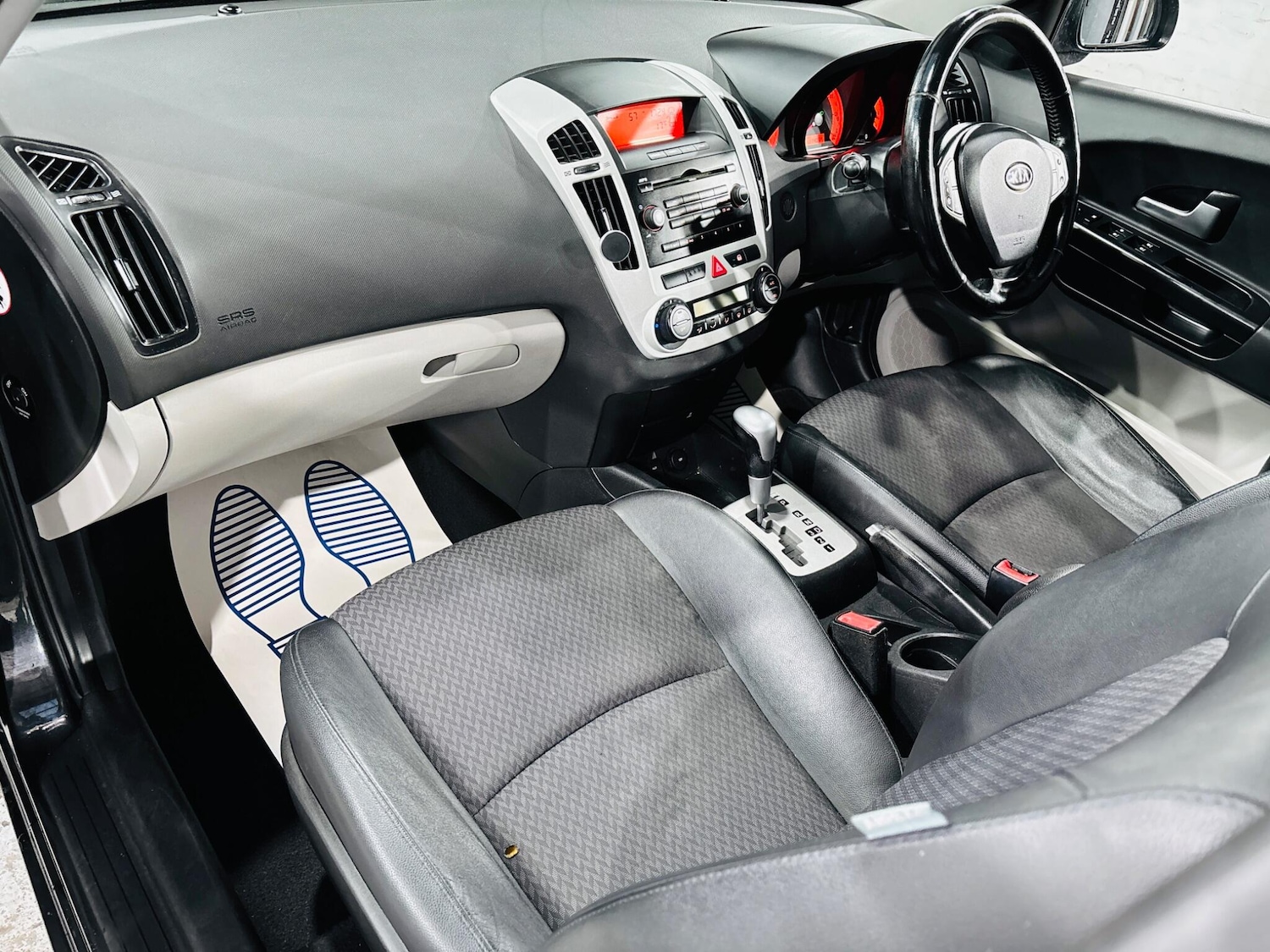 Used Kia Ceed 2009 for sale - 76996009: Photo 13