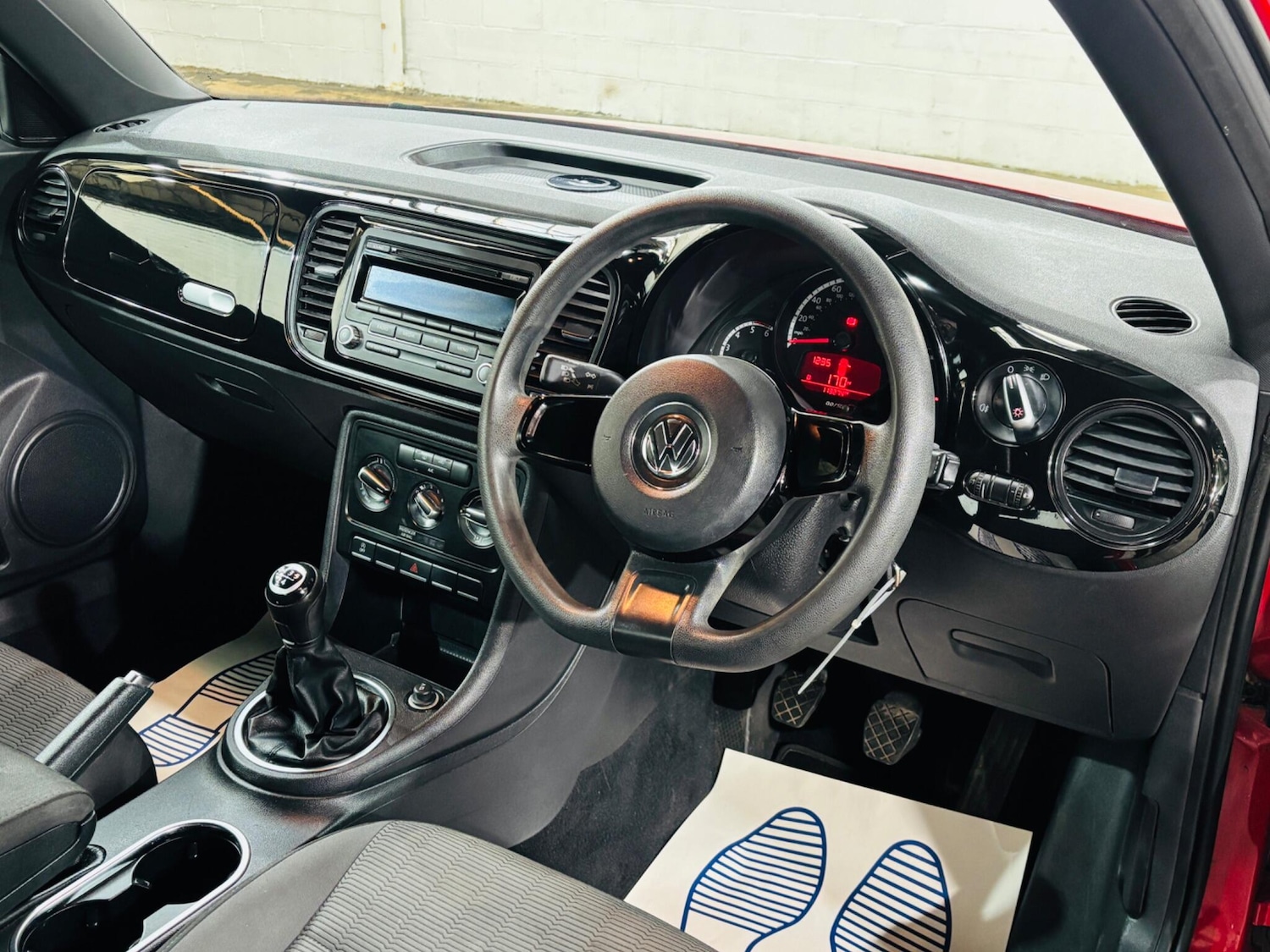 Used Volkswagen Beetle for sale - 77925298: Photo 11