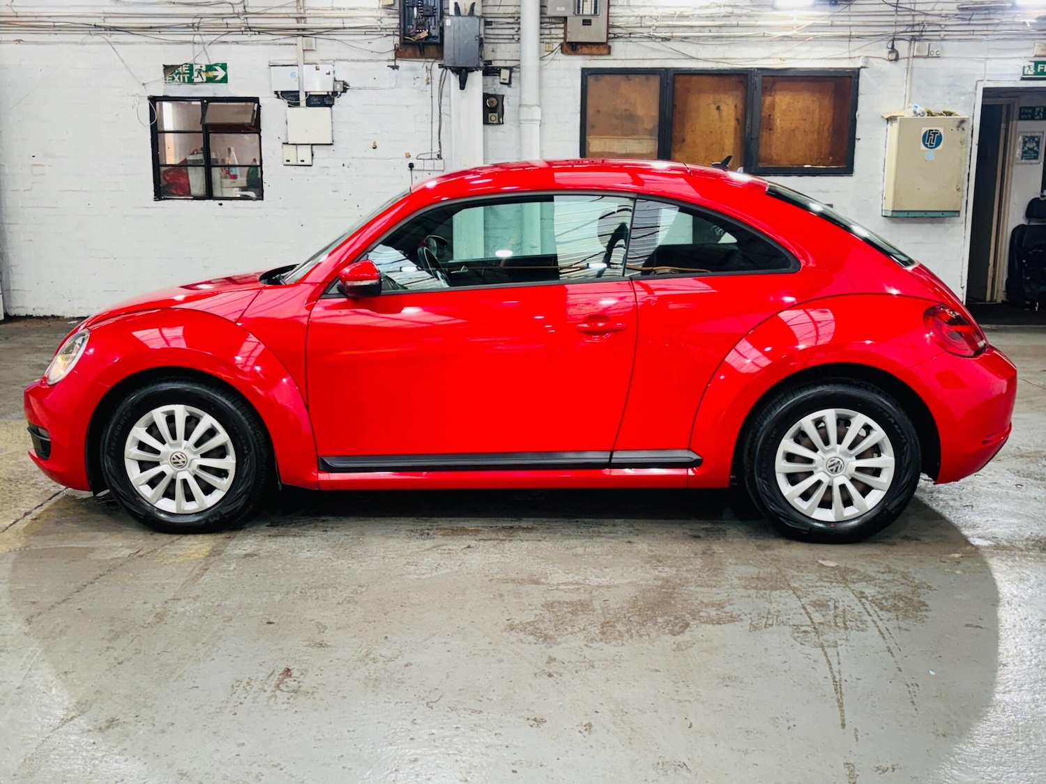 Used Volkswagen Beetle for sale - 77925298: Photo 9
