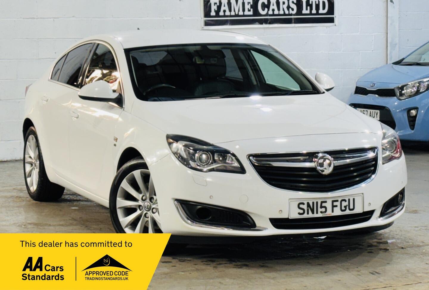Used Vauxhall Insignia 2015 for sale - 76644840: Photo 1