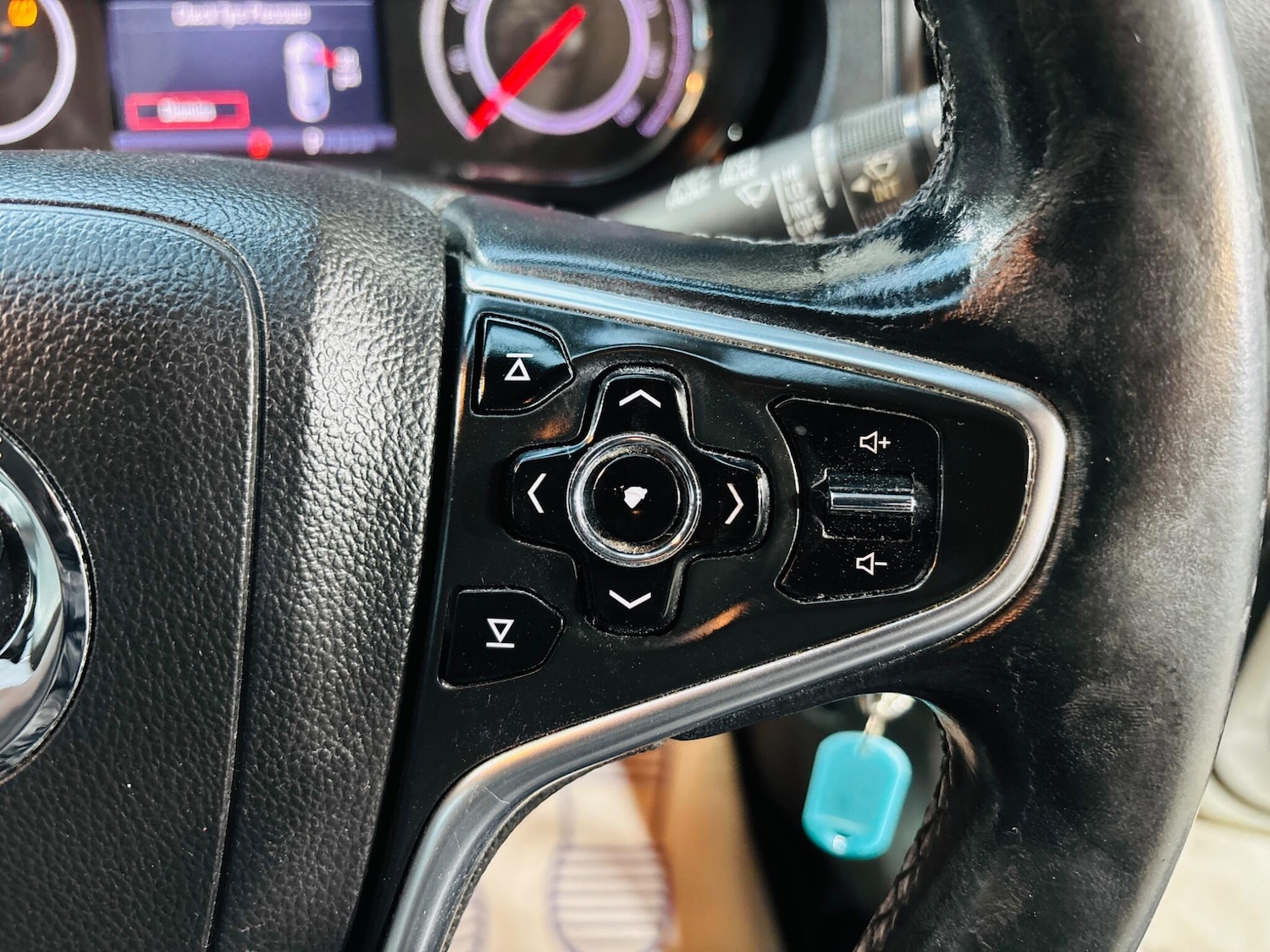 Used Vauxhall Insignia 2015 for sale - 76644840: Photo 20