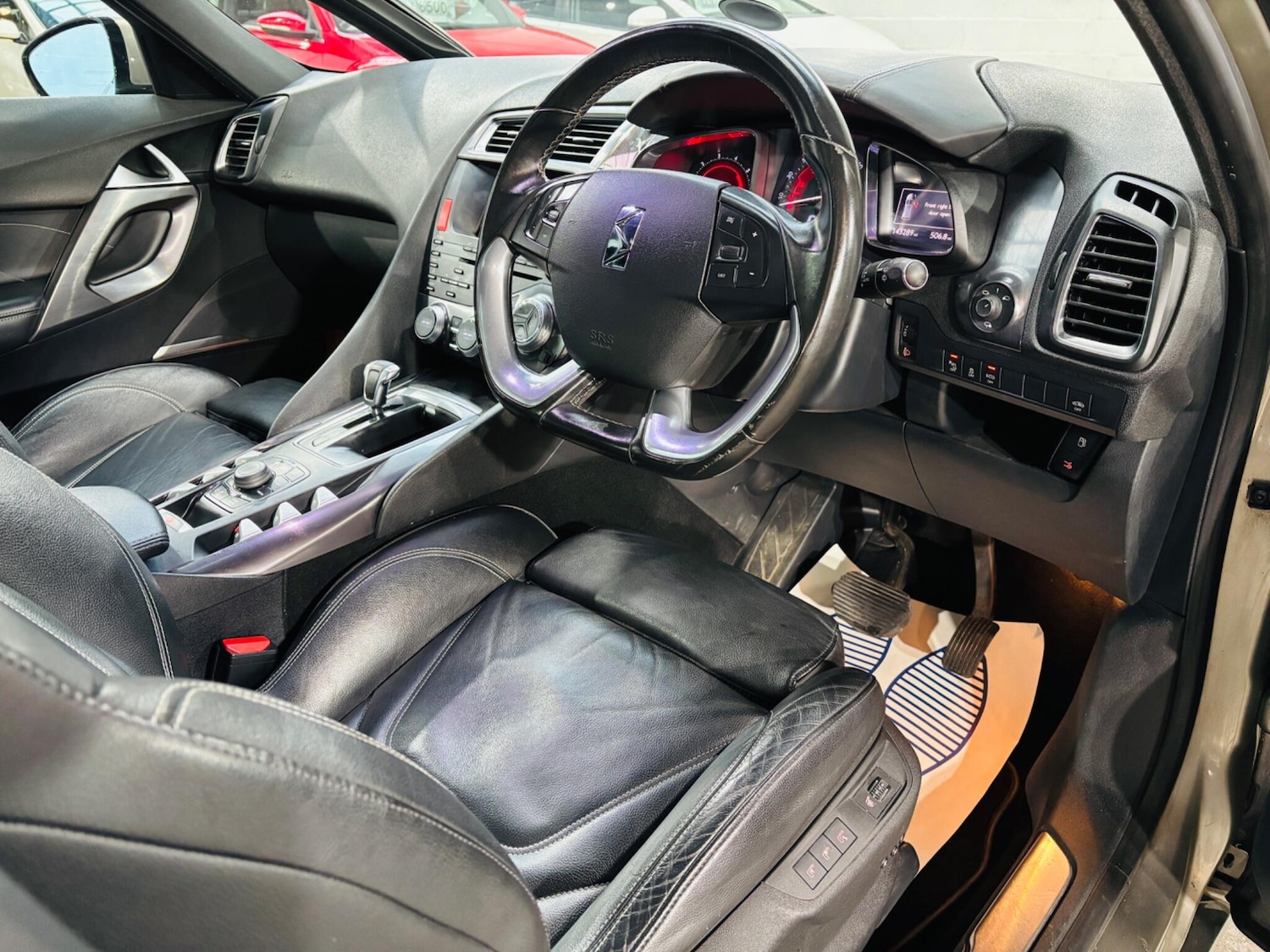 Used Citroen DS5 2012 for sale - 76377960: Photo 10