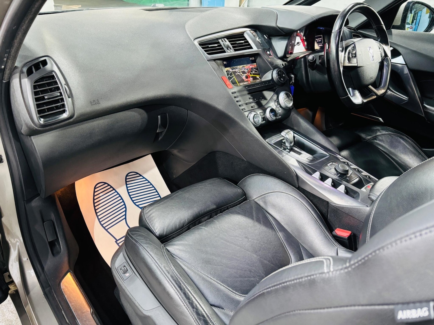 Used Citroen DS5 2012 for sale - 76377960: Photo 14