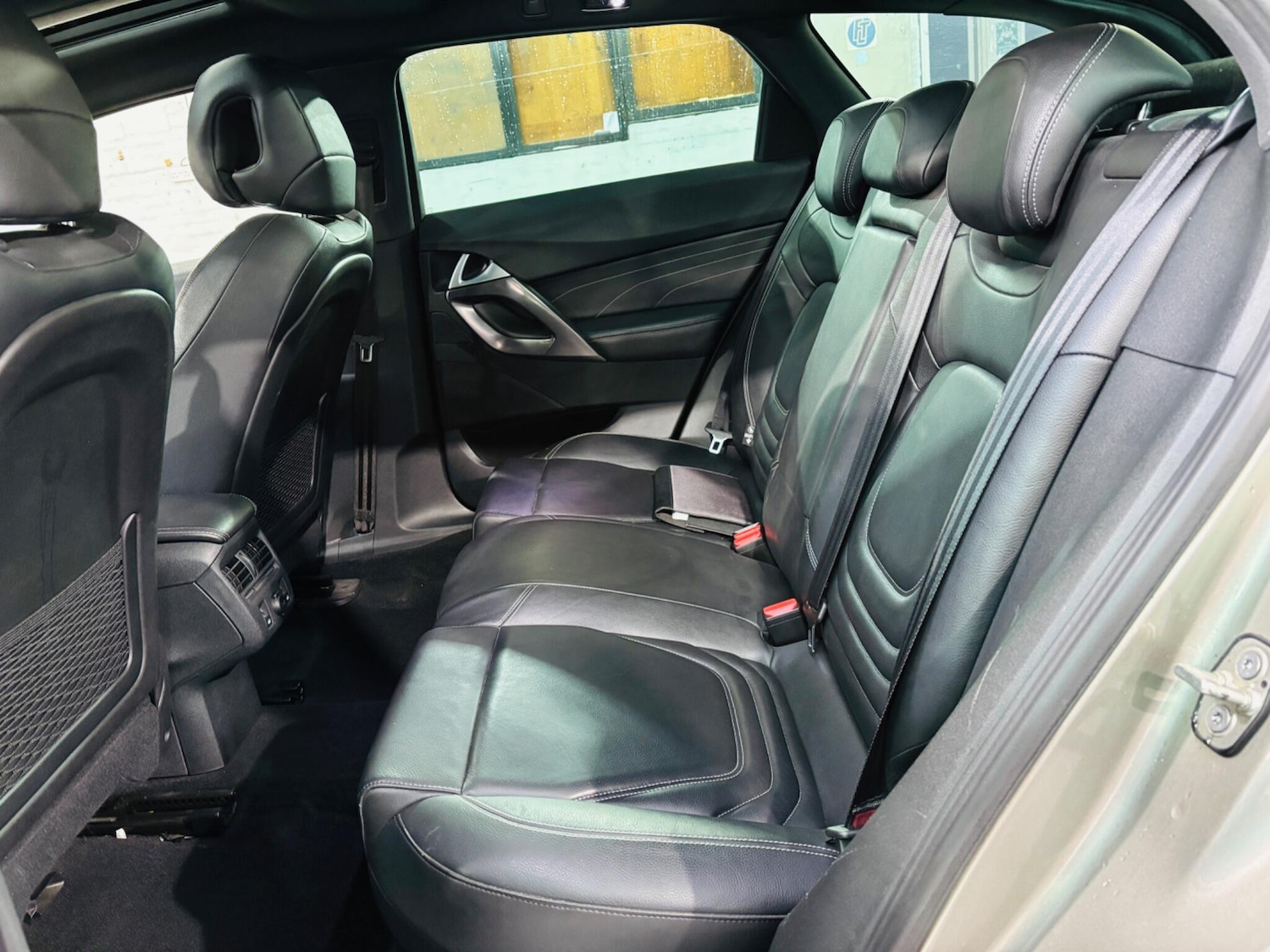 Used Citroen DS5 2012 for sale - 76377960: Photo 16
