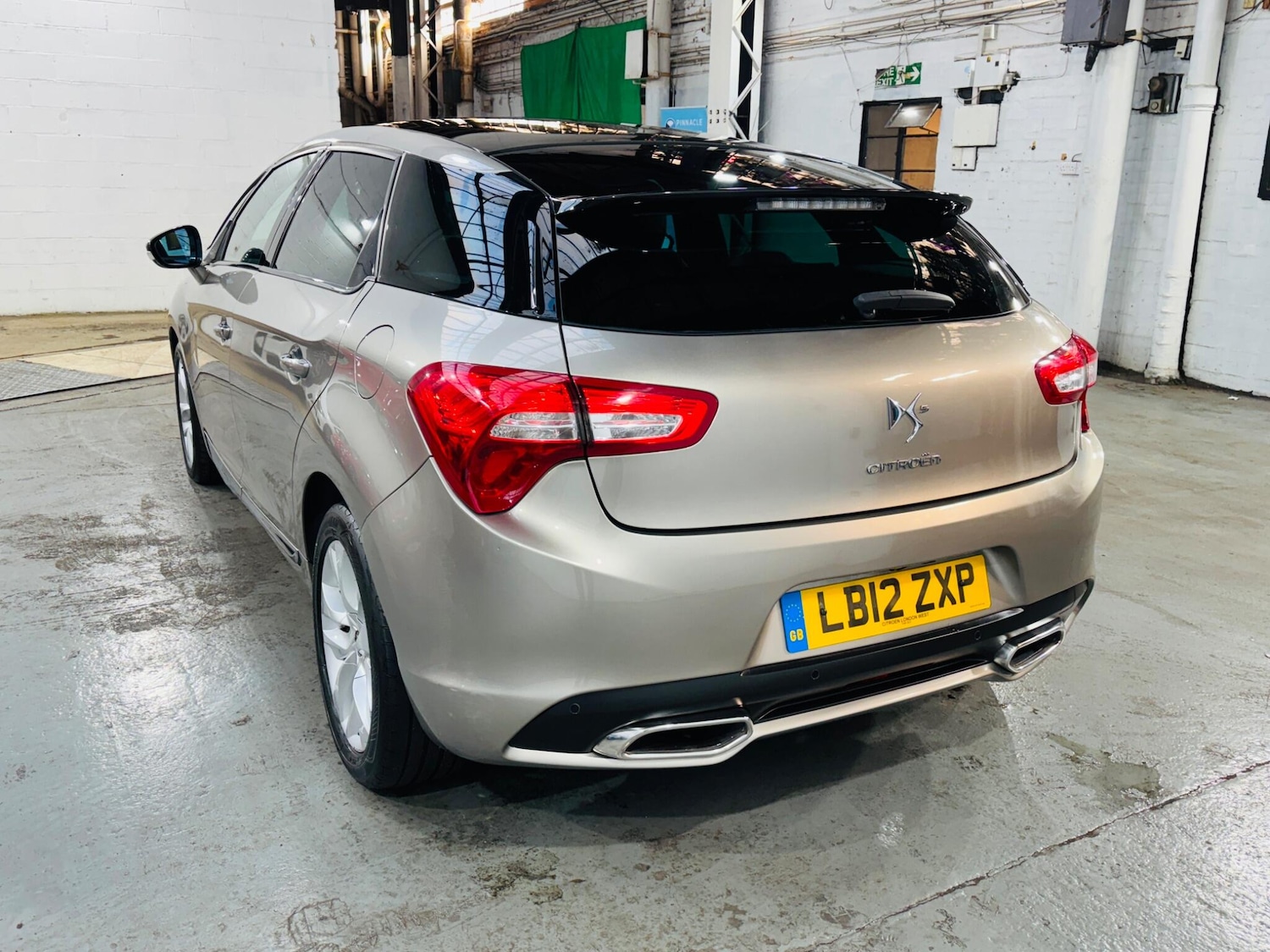Used Citroen DS5 2012 for sale - 76377960: Photo 7