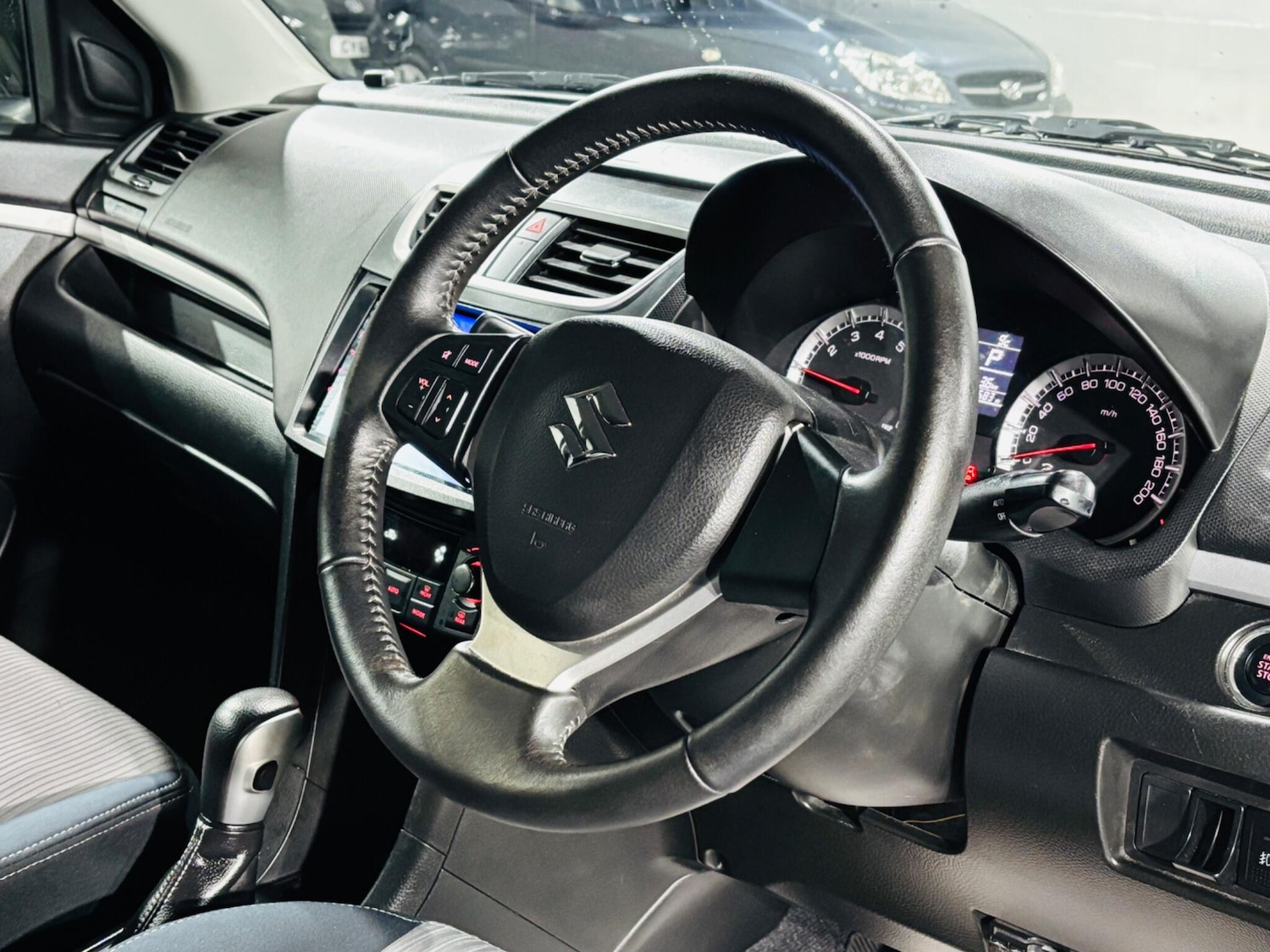 Used Suzuki Swift 2025 for sale - 76584449: Photo 11