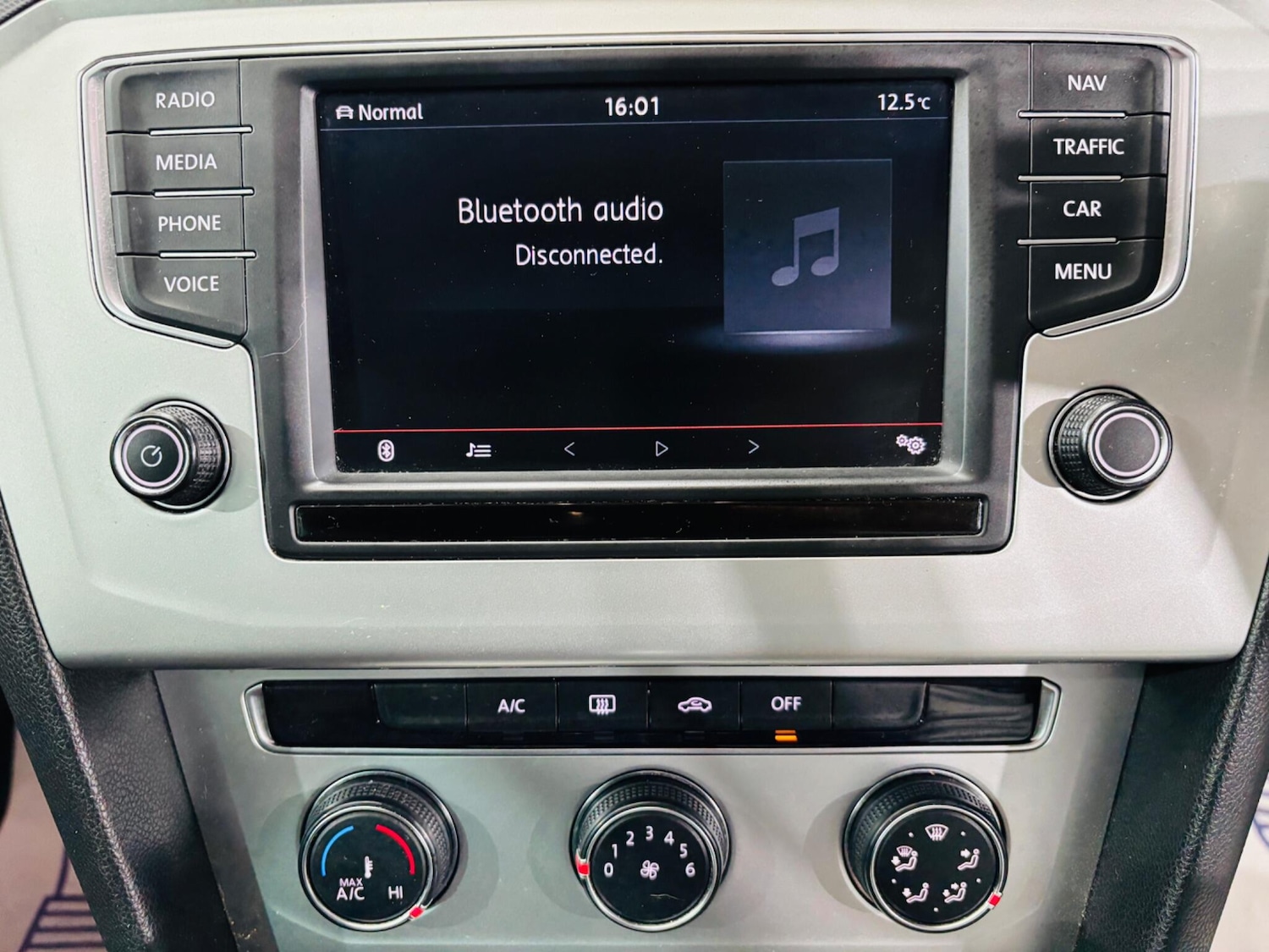 Used Volkswagen Passat 2015 for sale - 76993063: Photo 25