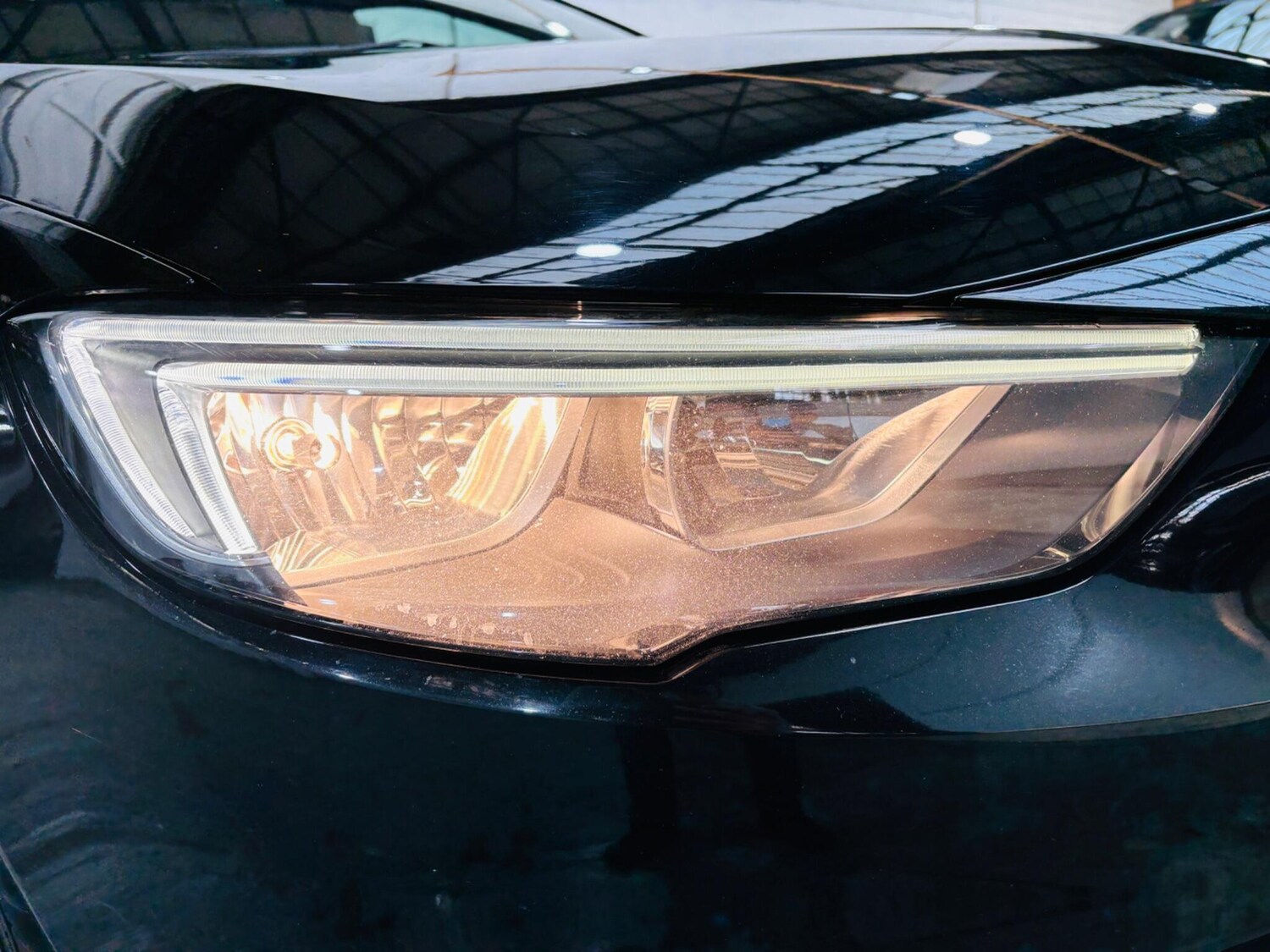 Used Vauxhall Insignia 2018 for sale - 77839697: Photo 32