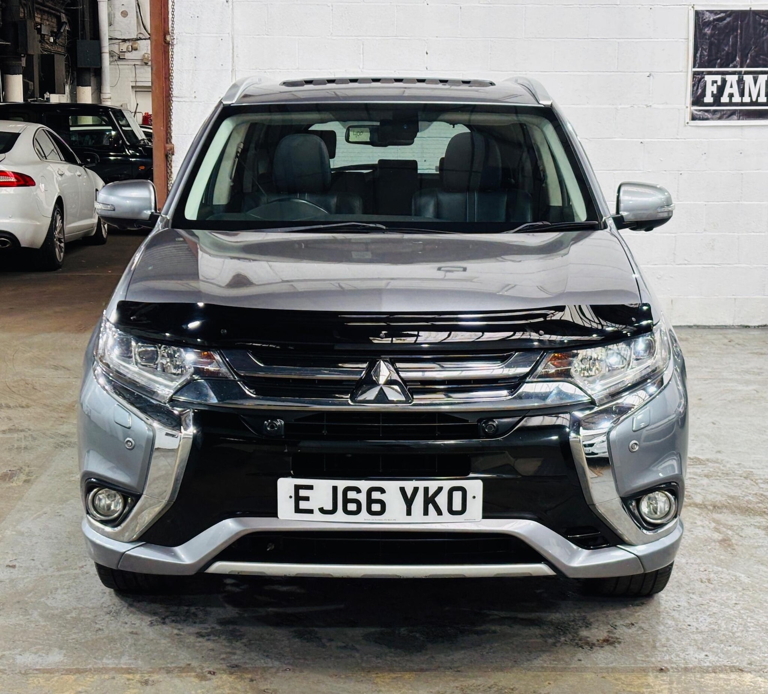 Used Mitsubishi Outlander for sale - 77824225: Photo 2