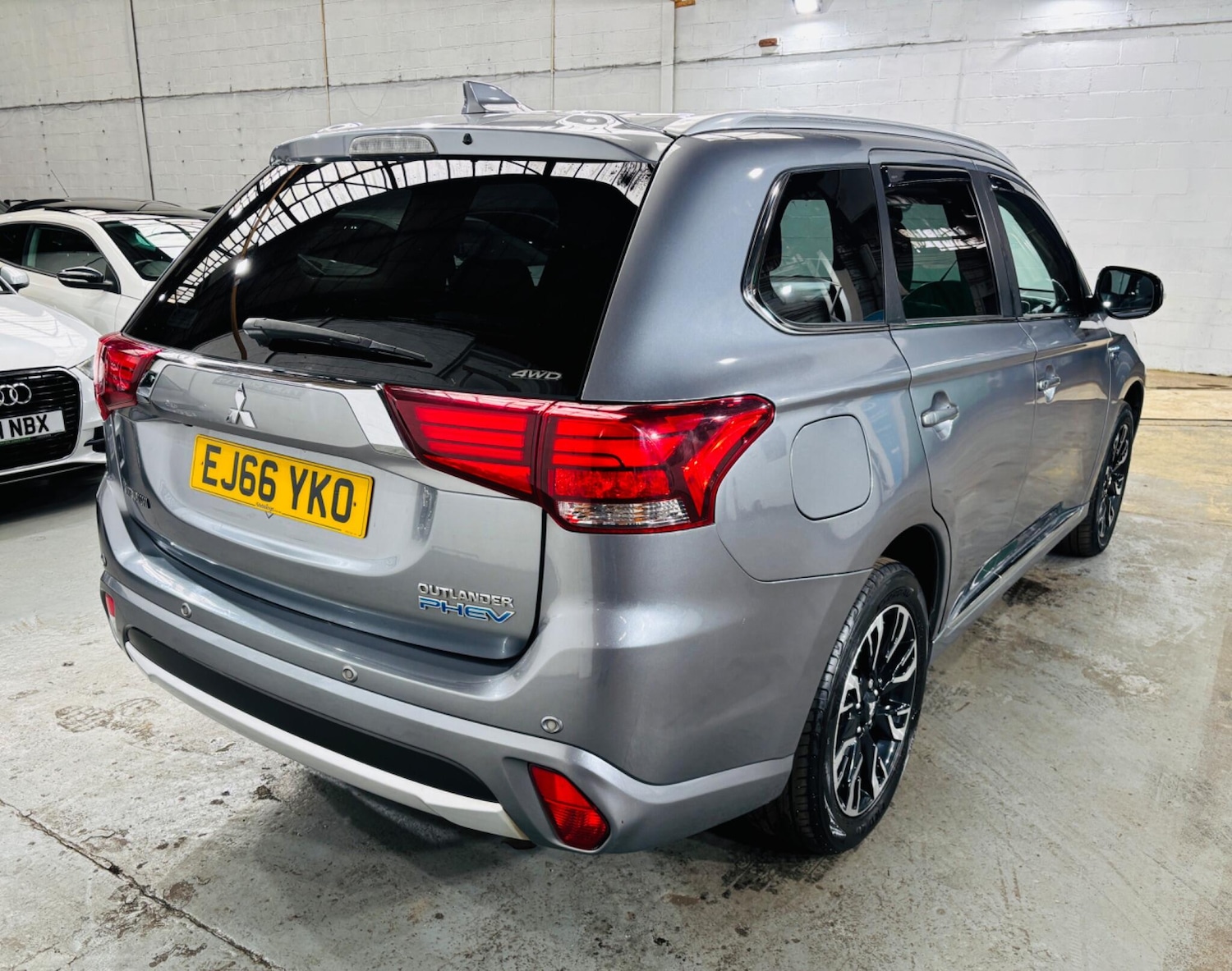 Used Mitsubishi Outlander for sale - 77824225: Photo 5
