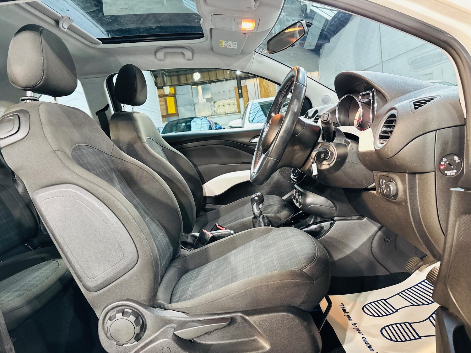 Used Vauxhall ADAM 2015 for sale - 76200325: Photo 13