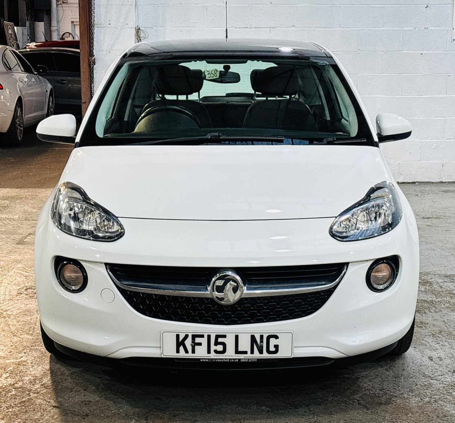 Used Vauxhall ADAM 2015 for sale - 76200325: Photo 2